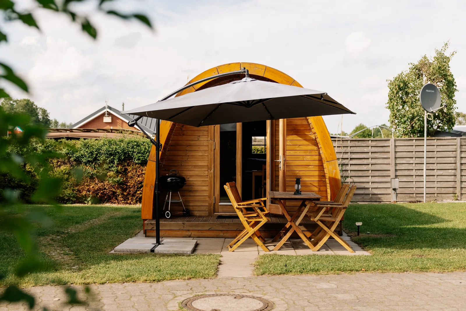 Camping-POD mit eigener Terrasse